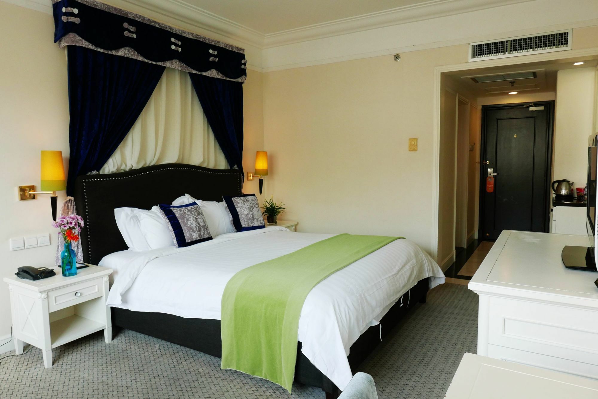 Qingdao The Castle Hotel المظهر الخارجي الصورة